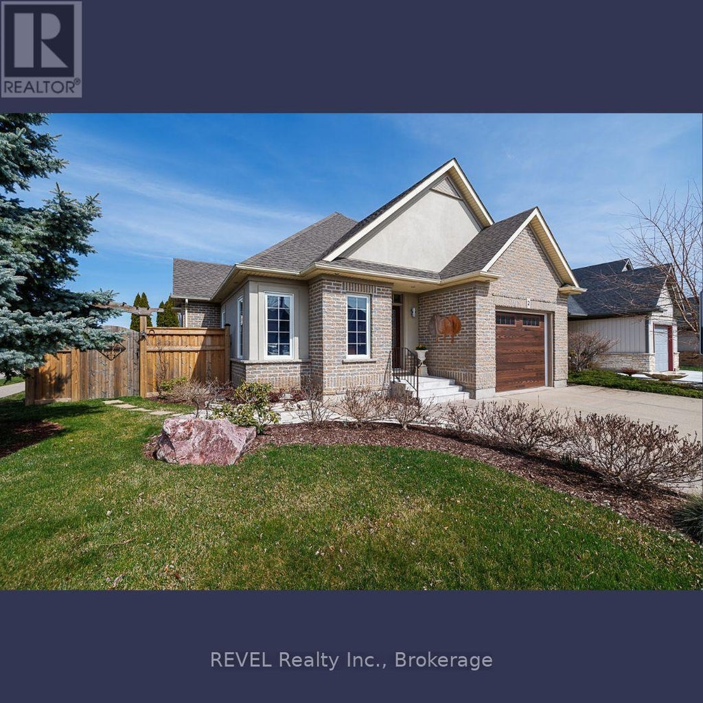 2 Seyval Place, Niagara-On-The-Lake (virgil)