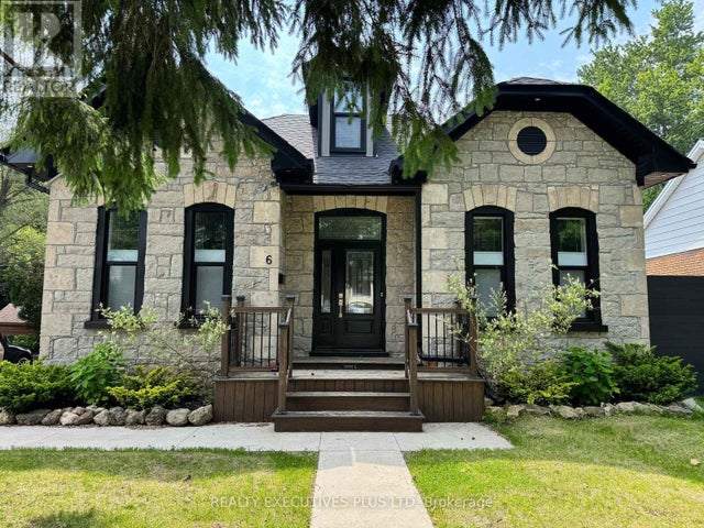 6 Elgin Street N, Cambridge