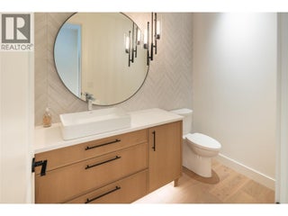 5650 The Edge Place Unit# 110. Kelowna, British Columbia