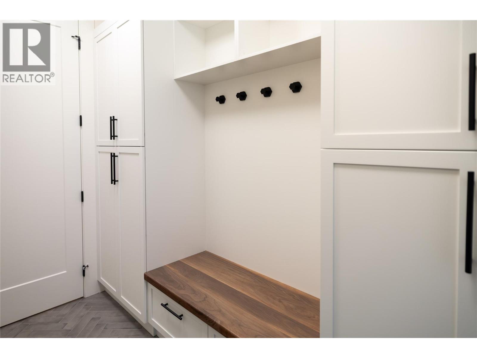 5650 The Edge Place Unit# 110. Kelowna, British Columbia