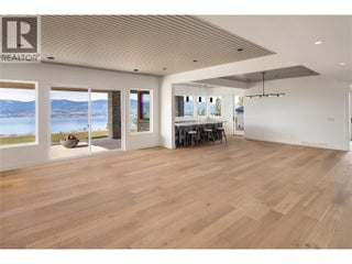 5650 The Edge Place Unit# 110. Kelowna, British Columbia