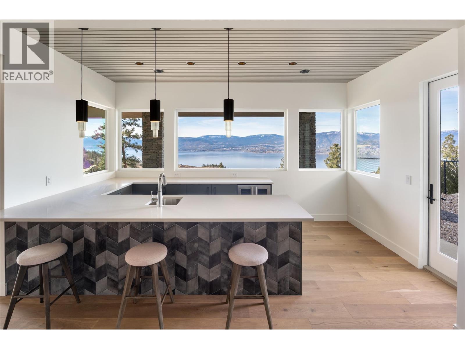 5650 The Edge Place Unit# 110. Kelowna, British Columbia