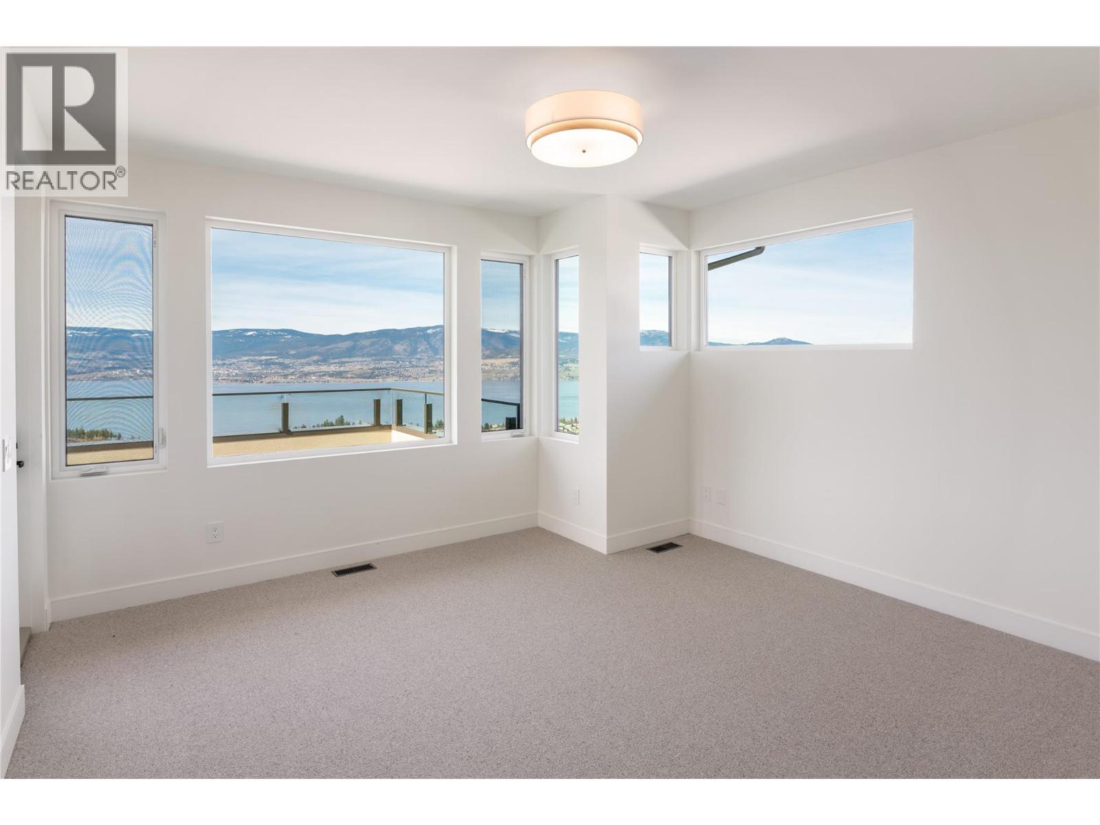 5650 The Edge Place Unit# 110. Kelowna, British Columbia