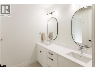 5650 The Edge Place Unit# 110. Kelowna, British Columbia