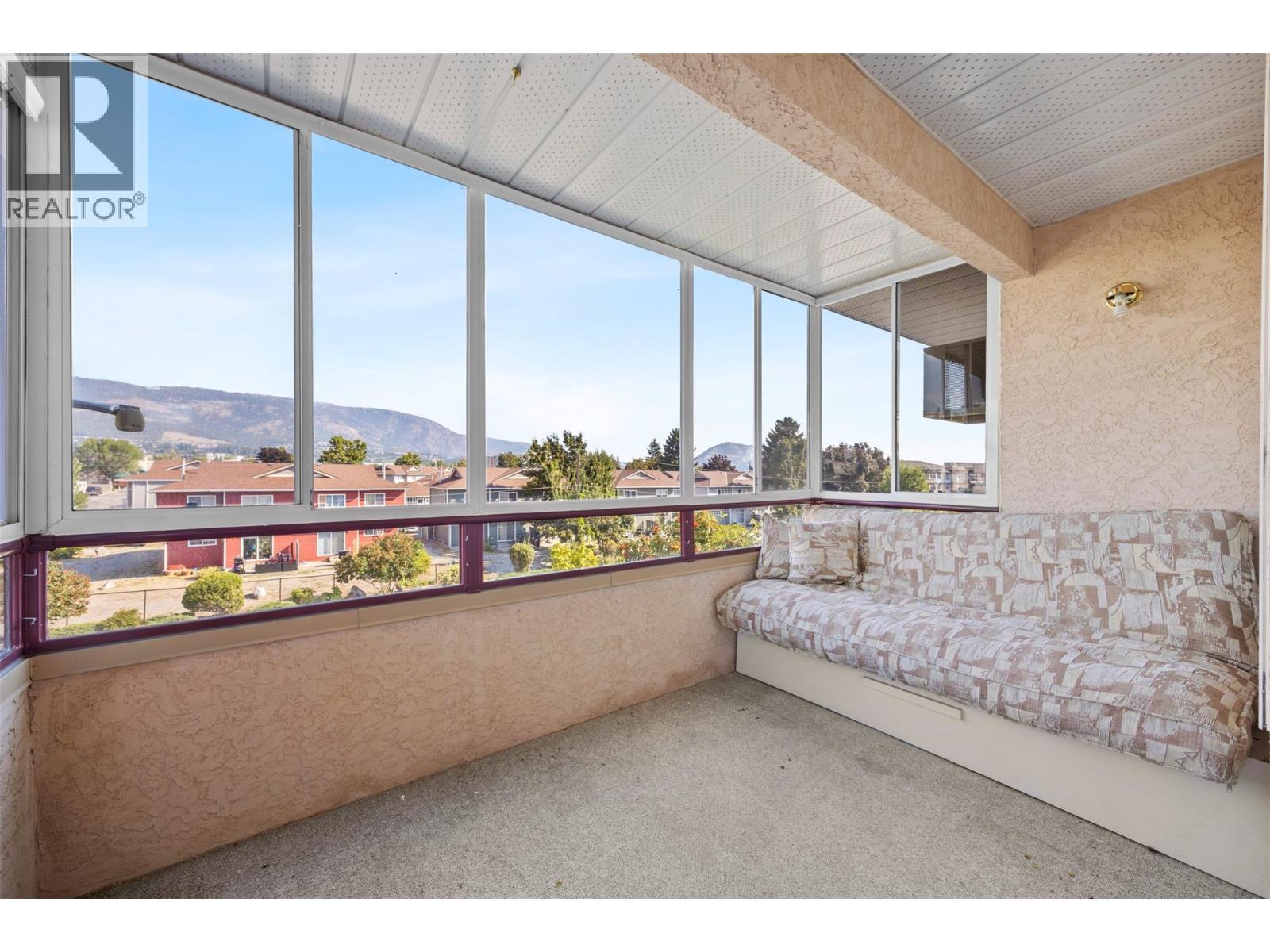 3854 Brown Road Unit# 301. West Kelowna, British Columbia