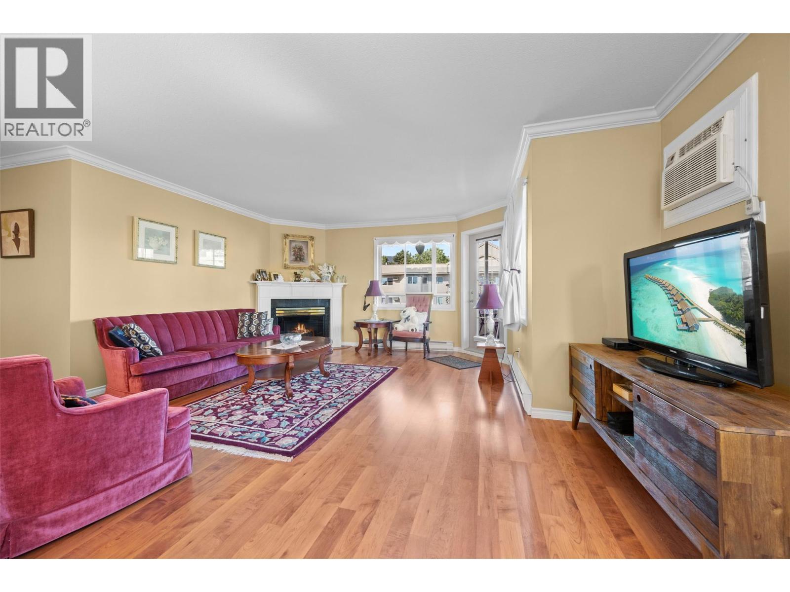 3854 Brown Road Unit# 301. West Kelowna, British Columbia