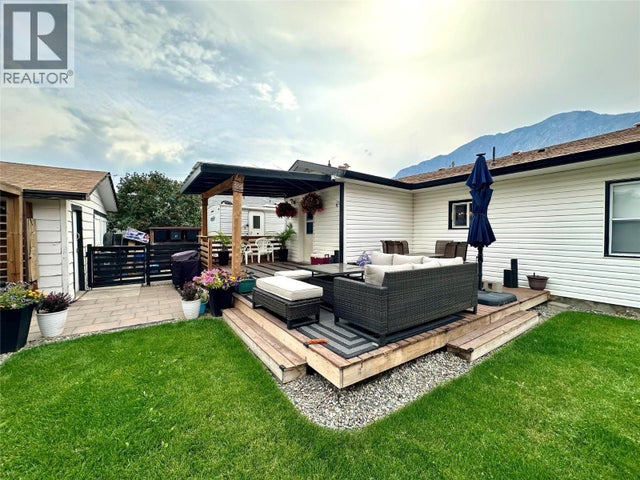 310 6th Avenue, Keremeos