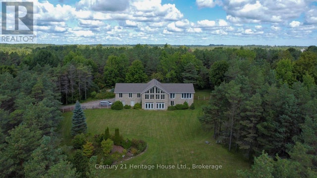 323179 Durham Road E, West Grey