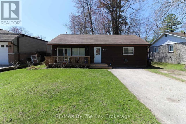 84 32nd Street N, Wasaga Beach