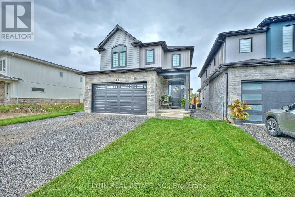 8880 Angie Drive, Niagara Falls (forestview)