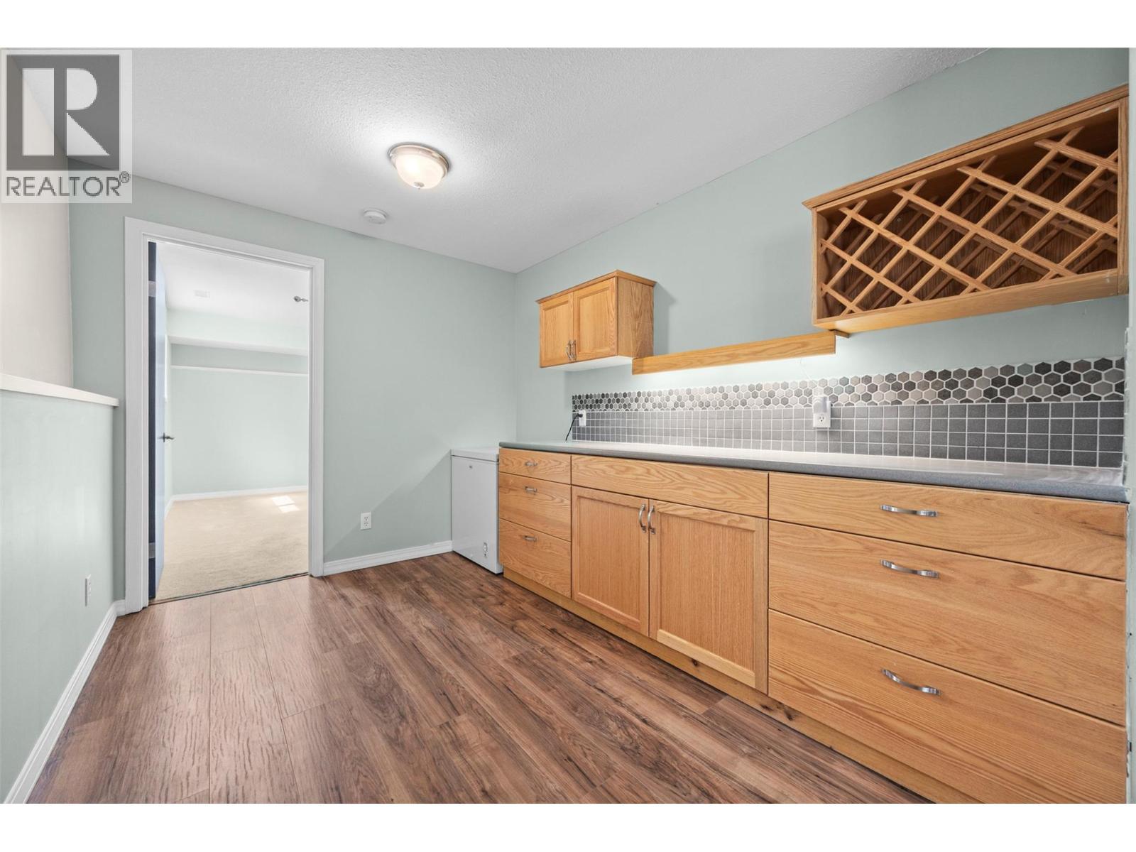 6400 Spencer Road Unit# 8. Kelowna, British Columbia