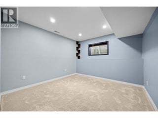 6400 Spencer Road Unit# 8. Kelowna, British Columbia