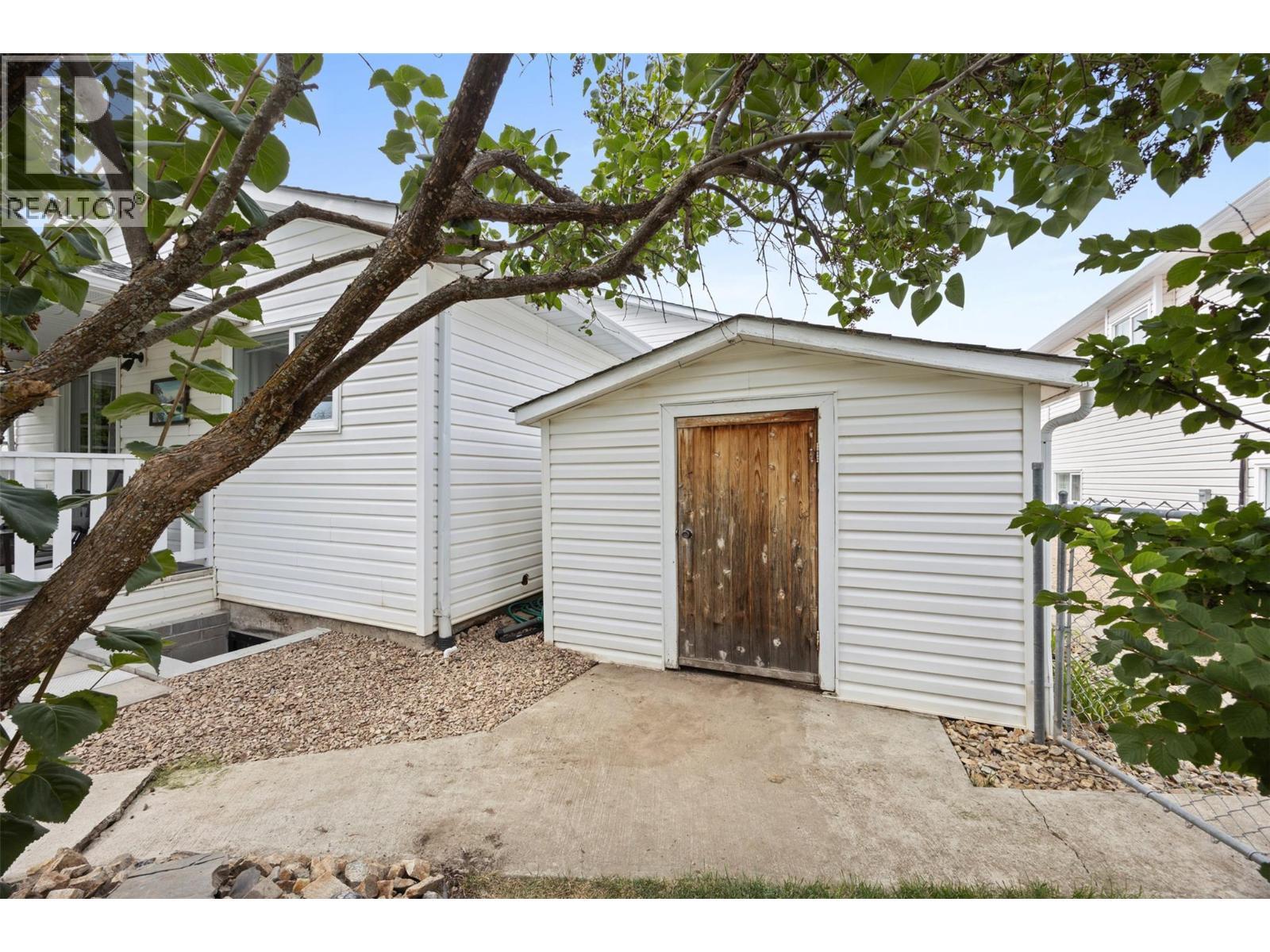 6400 Spencer Road Unit# 8. Kelowna, British Columbia