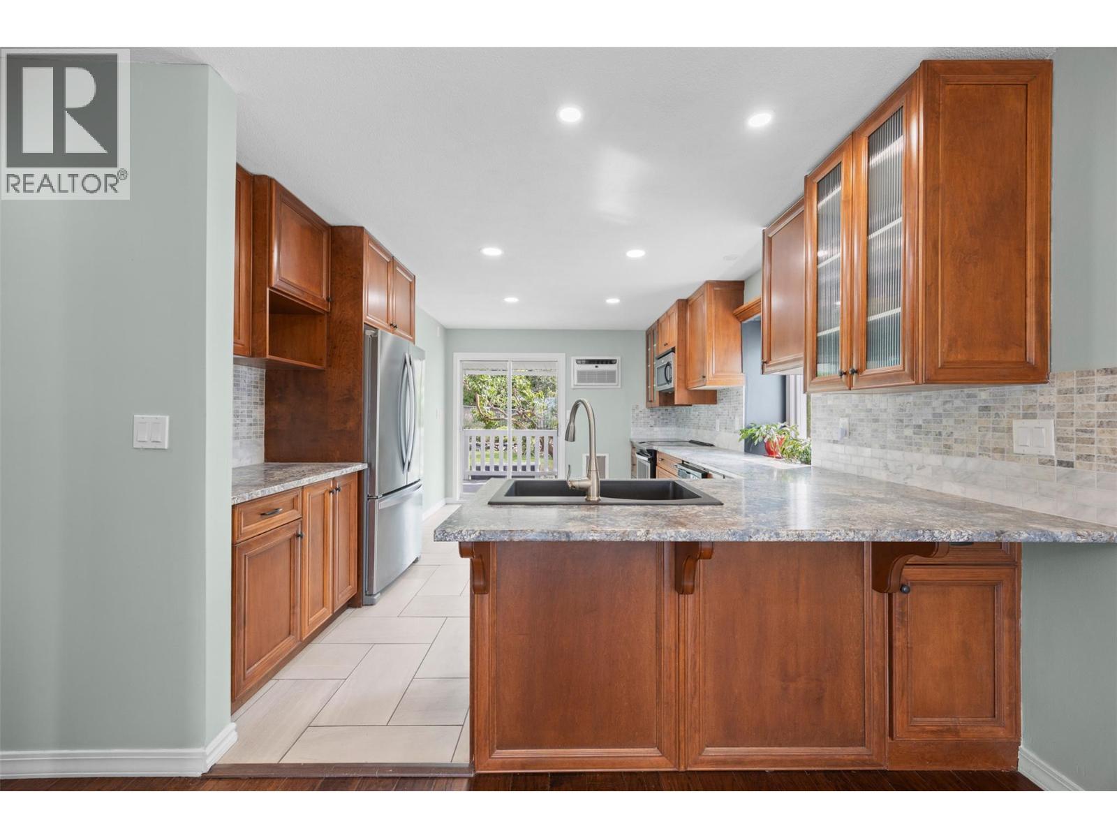 6400 Spencer Road Unit# 8. Kelowna, British Columbia