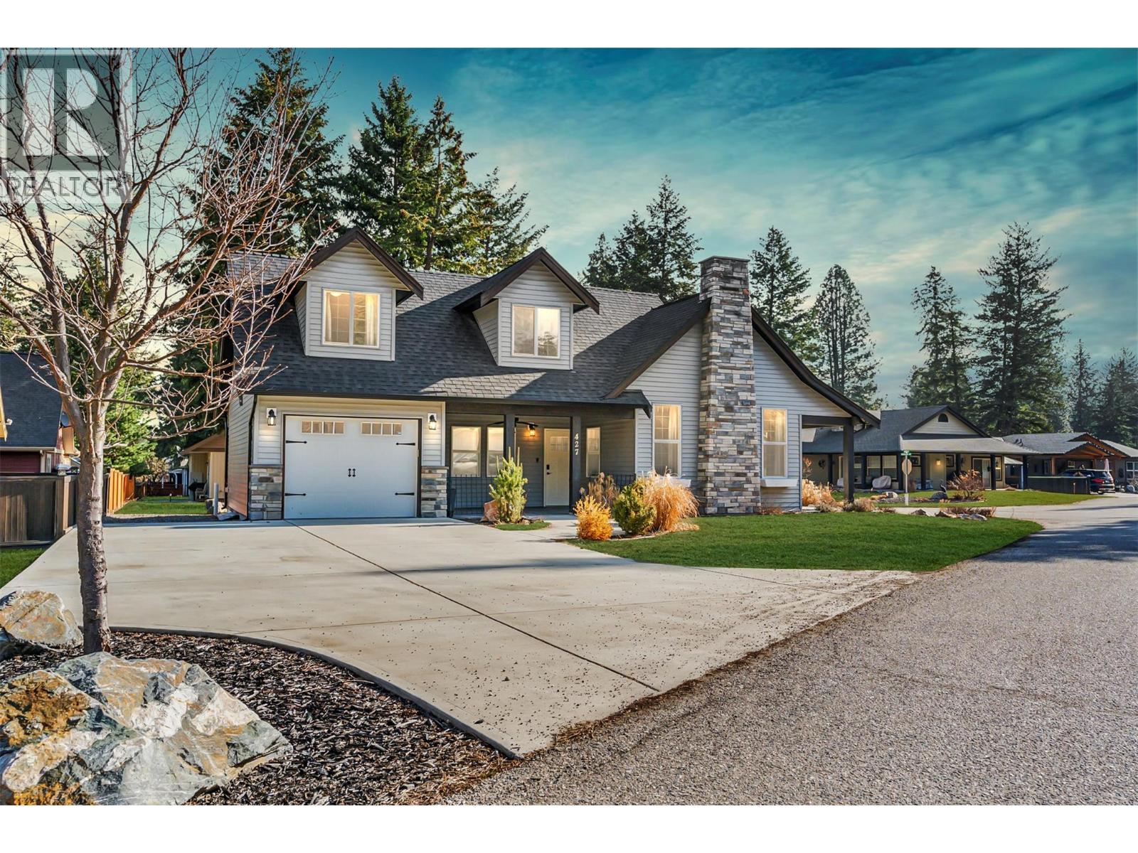 427 Hummingbird Avenue. Vernon, British Columbia