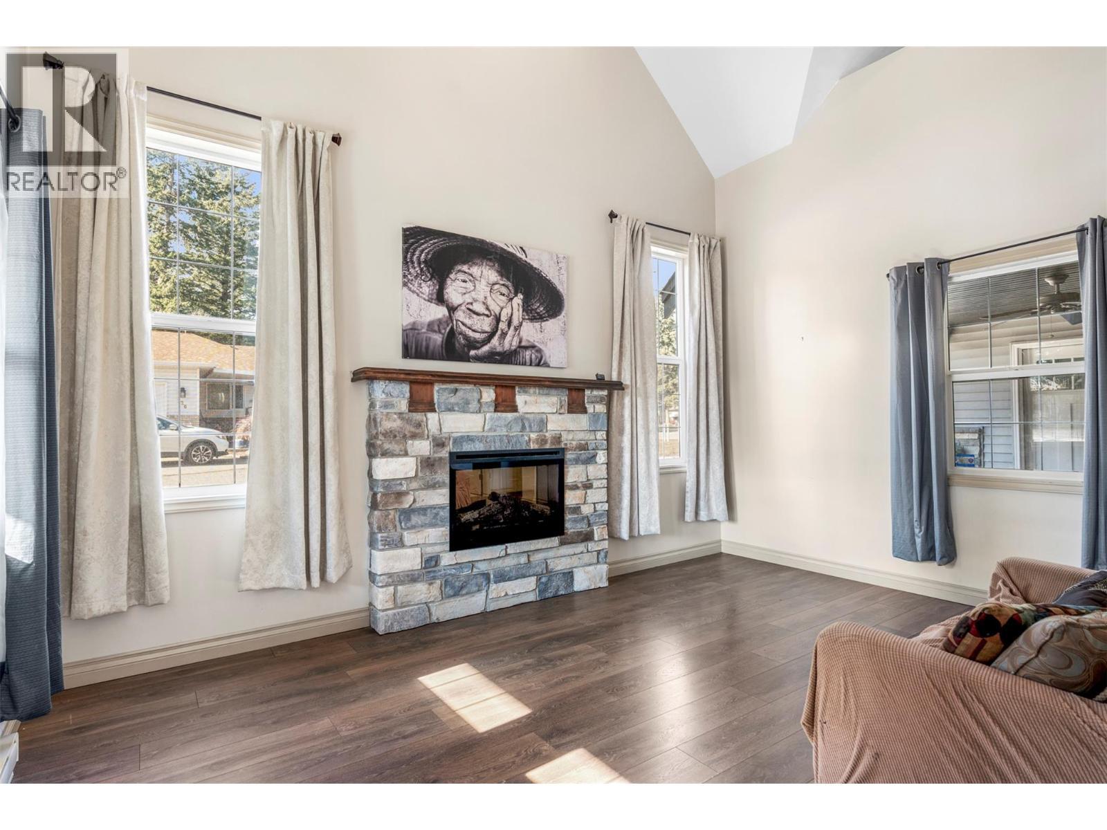 427 Hummingbird Avenue. Vernon, British Columbia