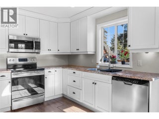 427 Hummingbird Avenue. Vernon, British Columbia