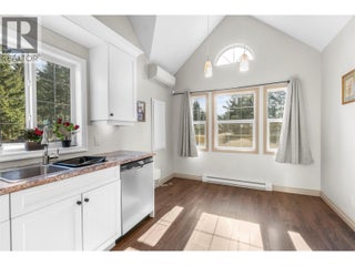 427 Hummingbird Avenue. Vernon, British Columbia