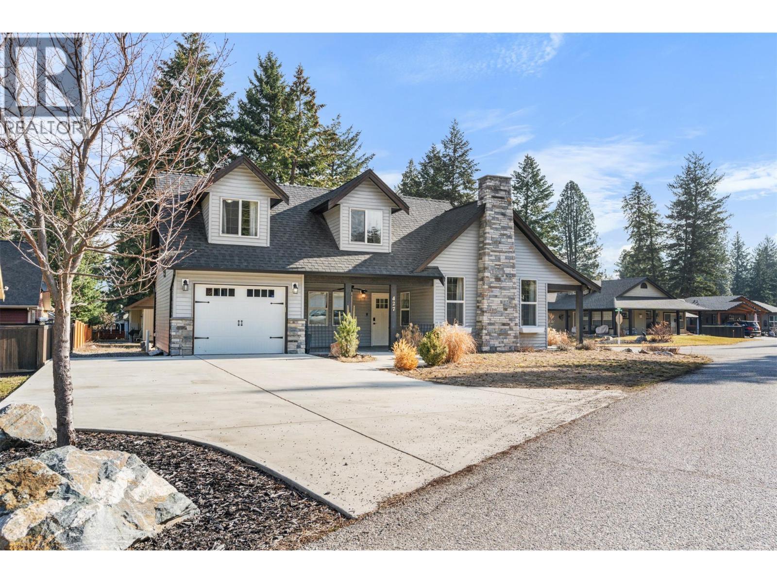 427 Hummingbird Avenue. Vernon, British Columbia