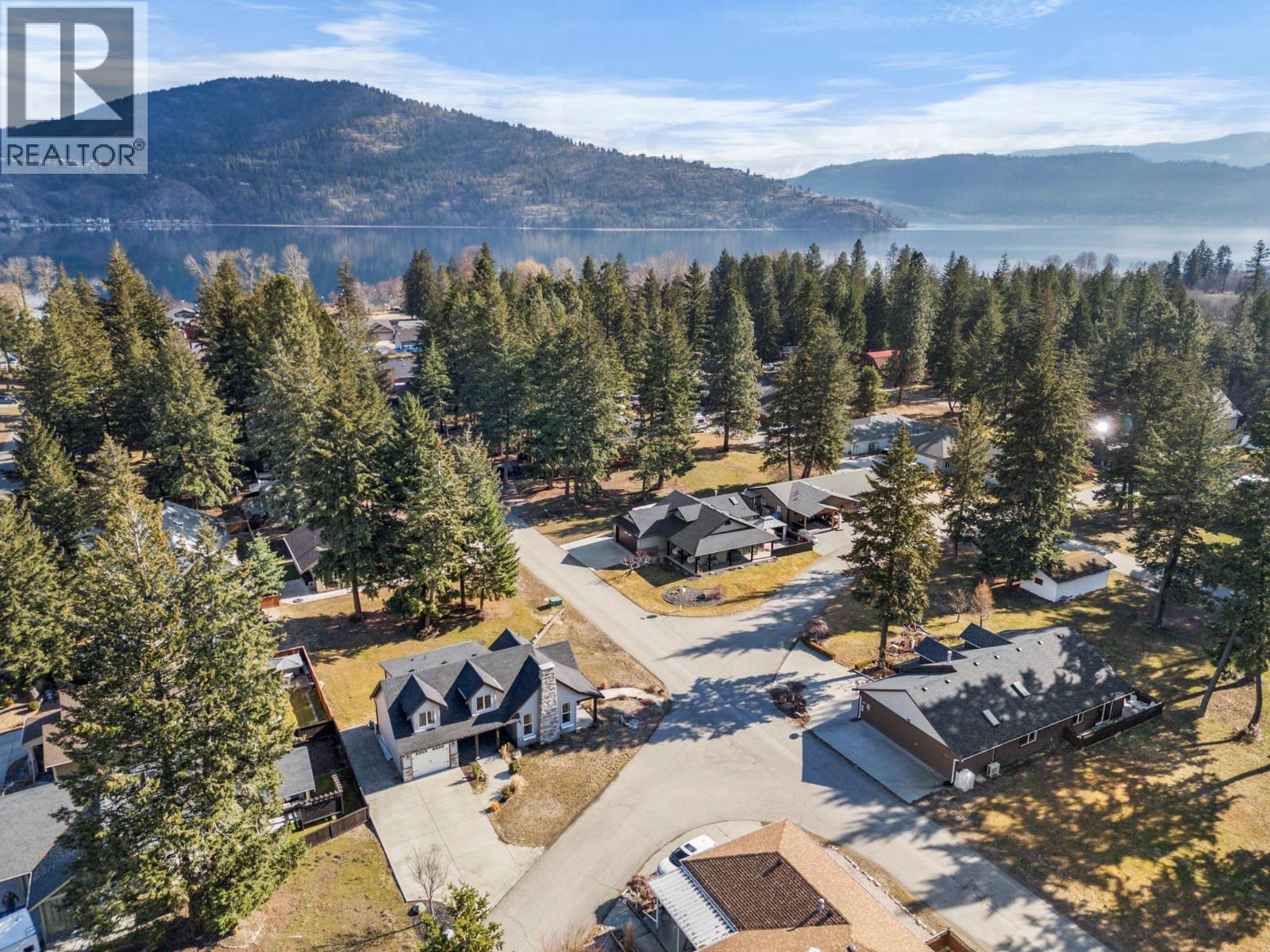 427 Hummingbird Avenue. Vernon, British Columbia