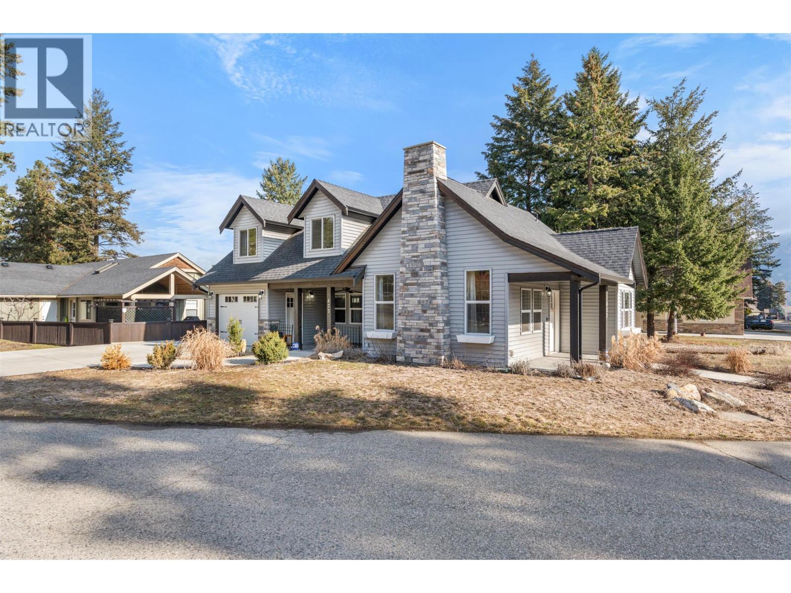 427 Hummingbird Avenue. Vernon, British Columbia