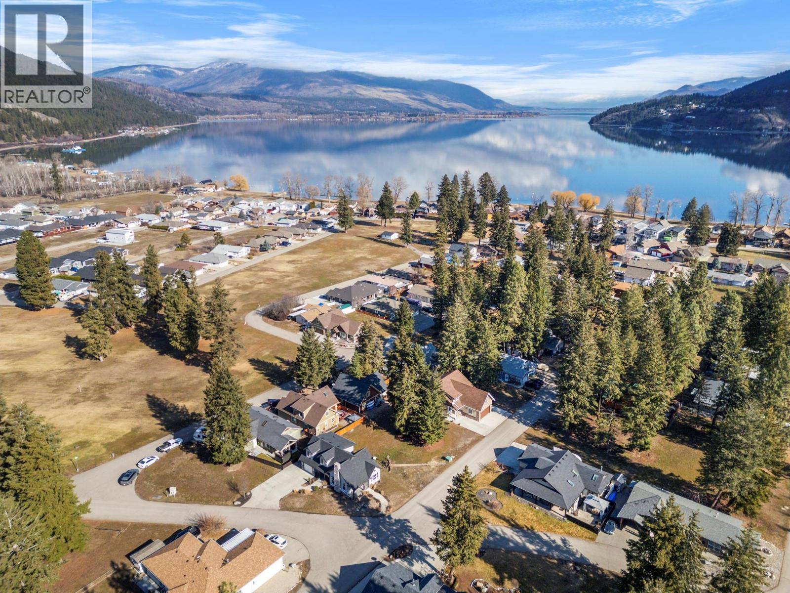 427 Hummingbird Avenue. Vernon, British Columbia