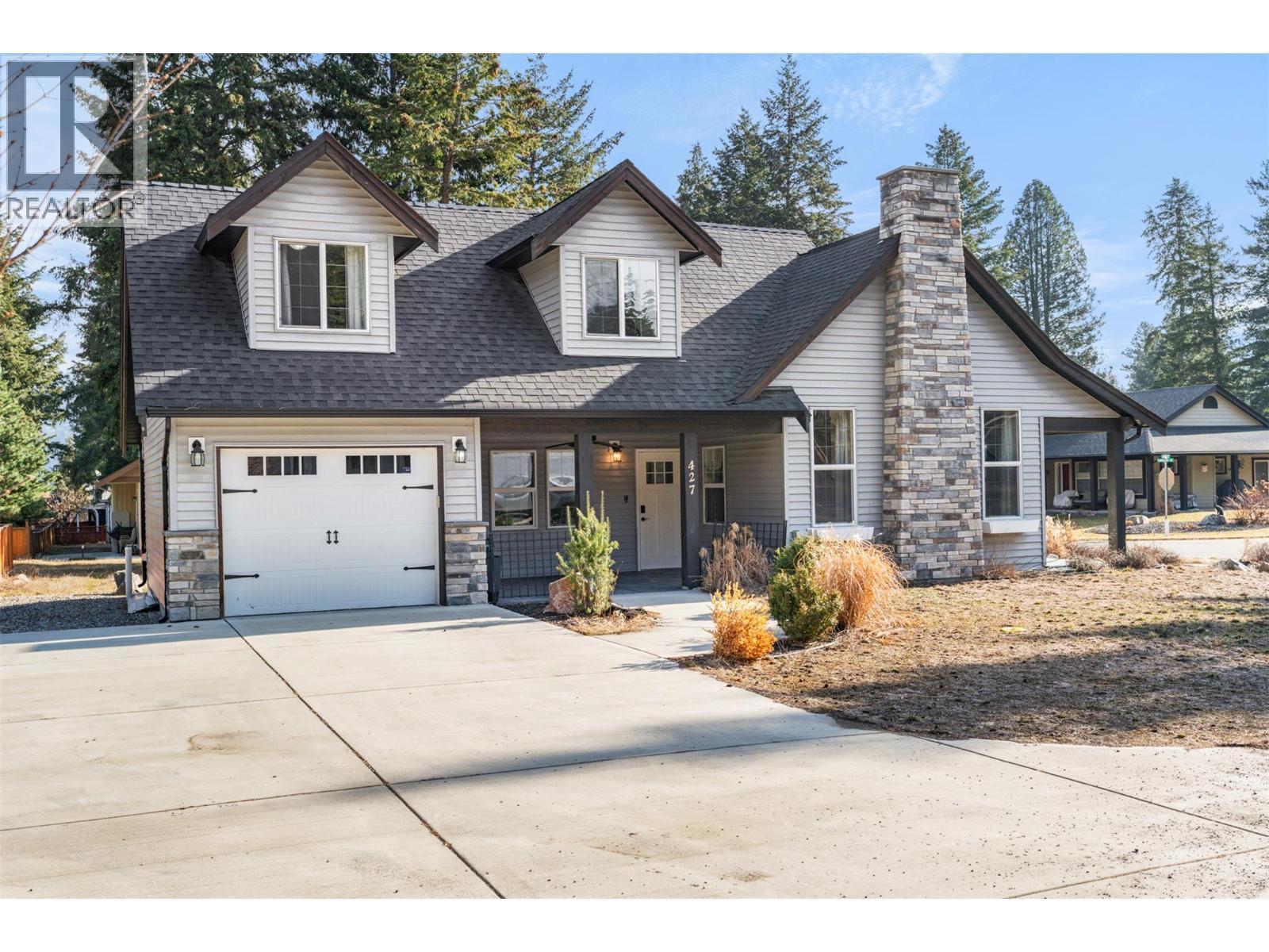 427 Hummingbird Avenue. Vernon, British Columbia