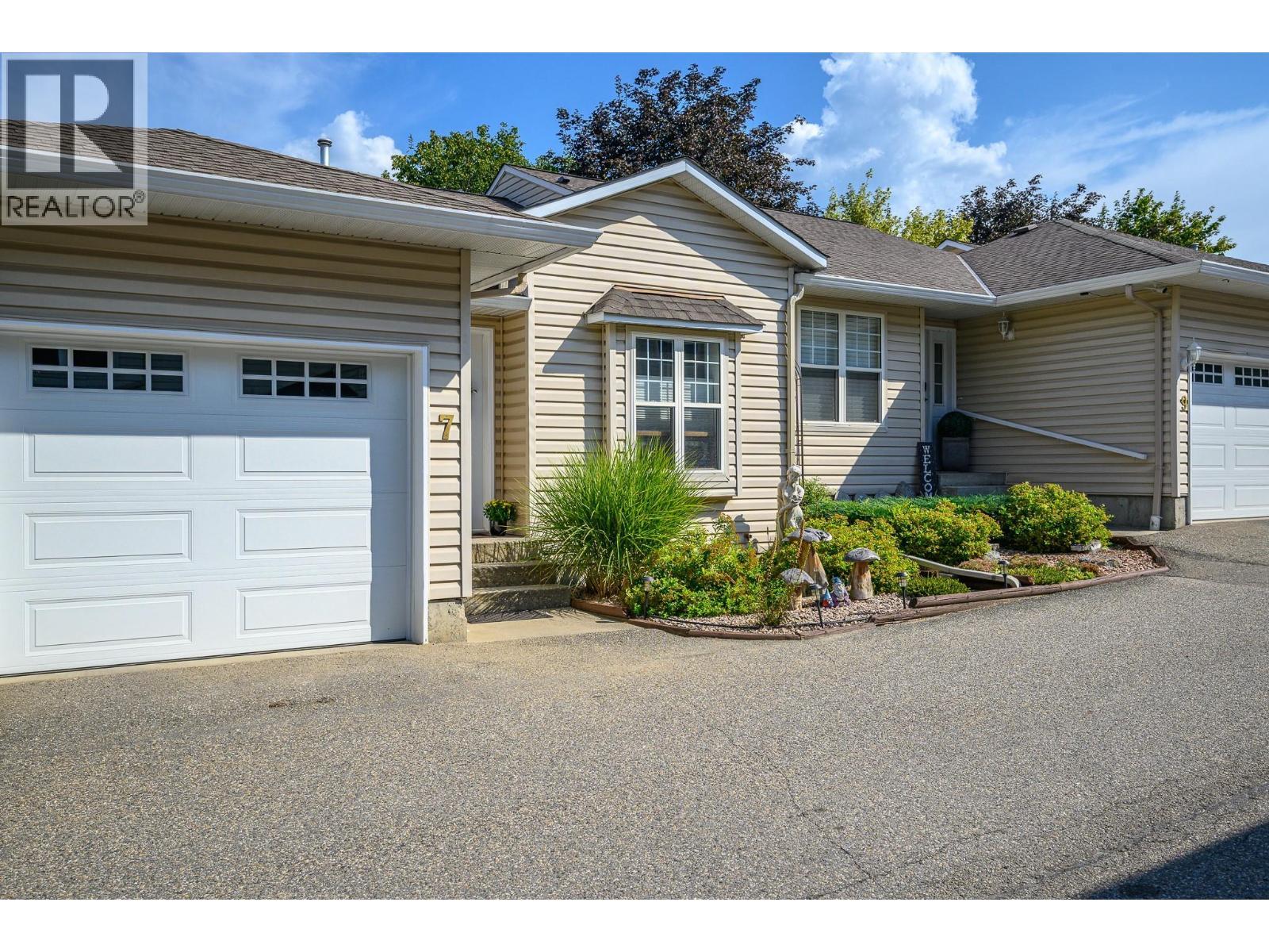 3485 Rosedale Avenue Unit# 7. Armstrong, British Columbia