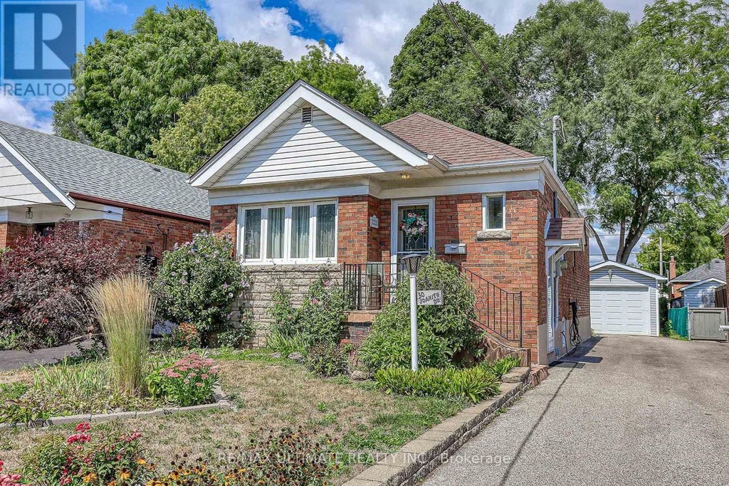 30 Joanith Drive, Toronto (o'connor-Parkview)