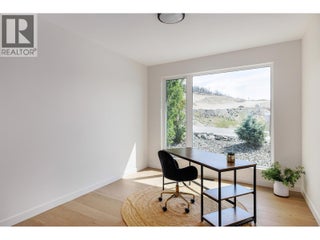 10274 Beacon Hill Drive. Lake Country, British Columbia