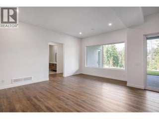 10274 Beacon Hill Drive. Lake Country, British Columbia