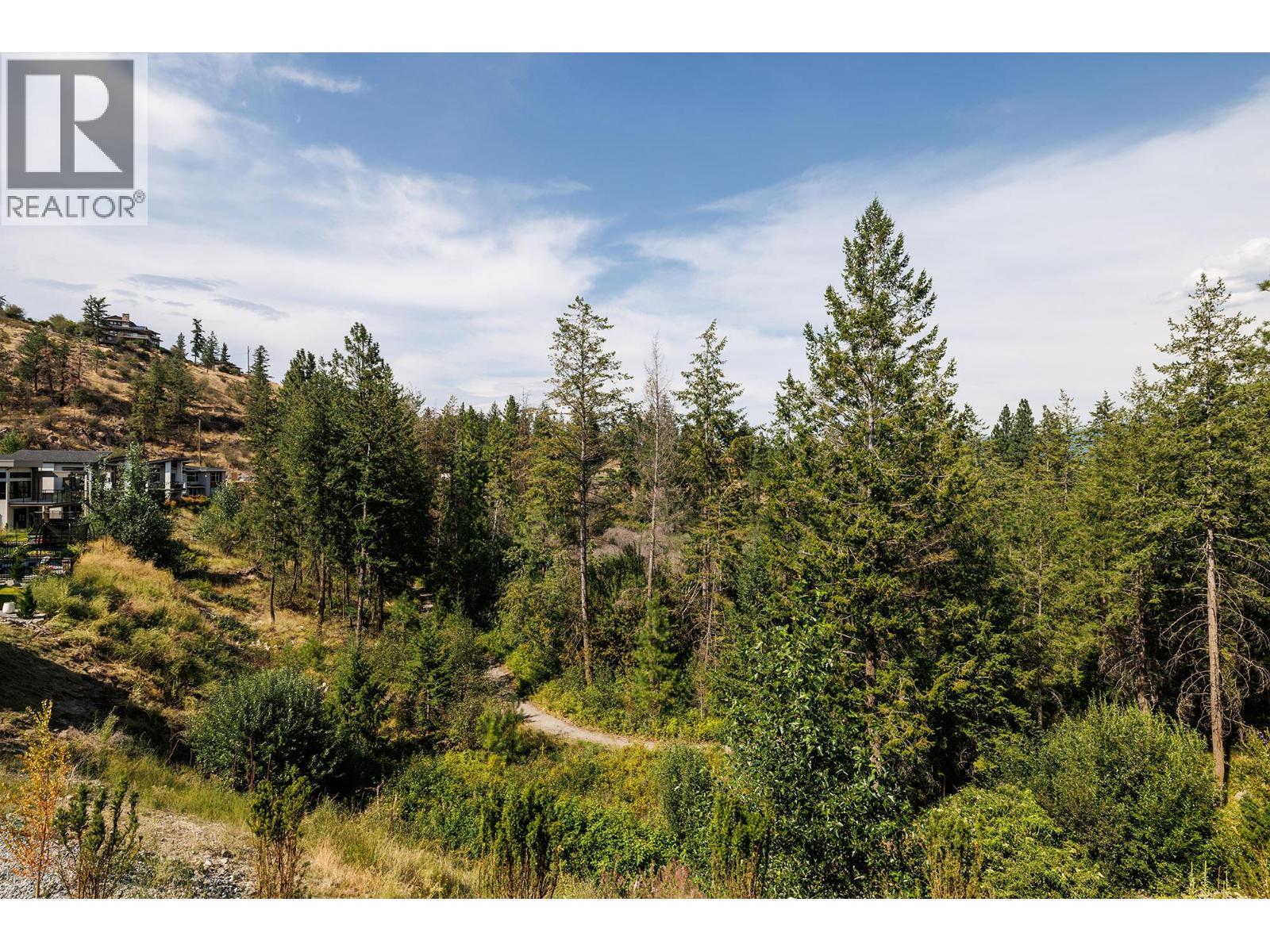 10274 Beacon Hill Drive. Lake Country, British Columbia