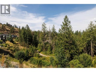 10274 Beacon Hill Drive. Lake Country, British Columbia