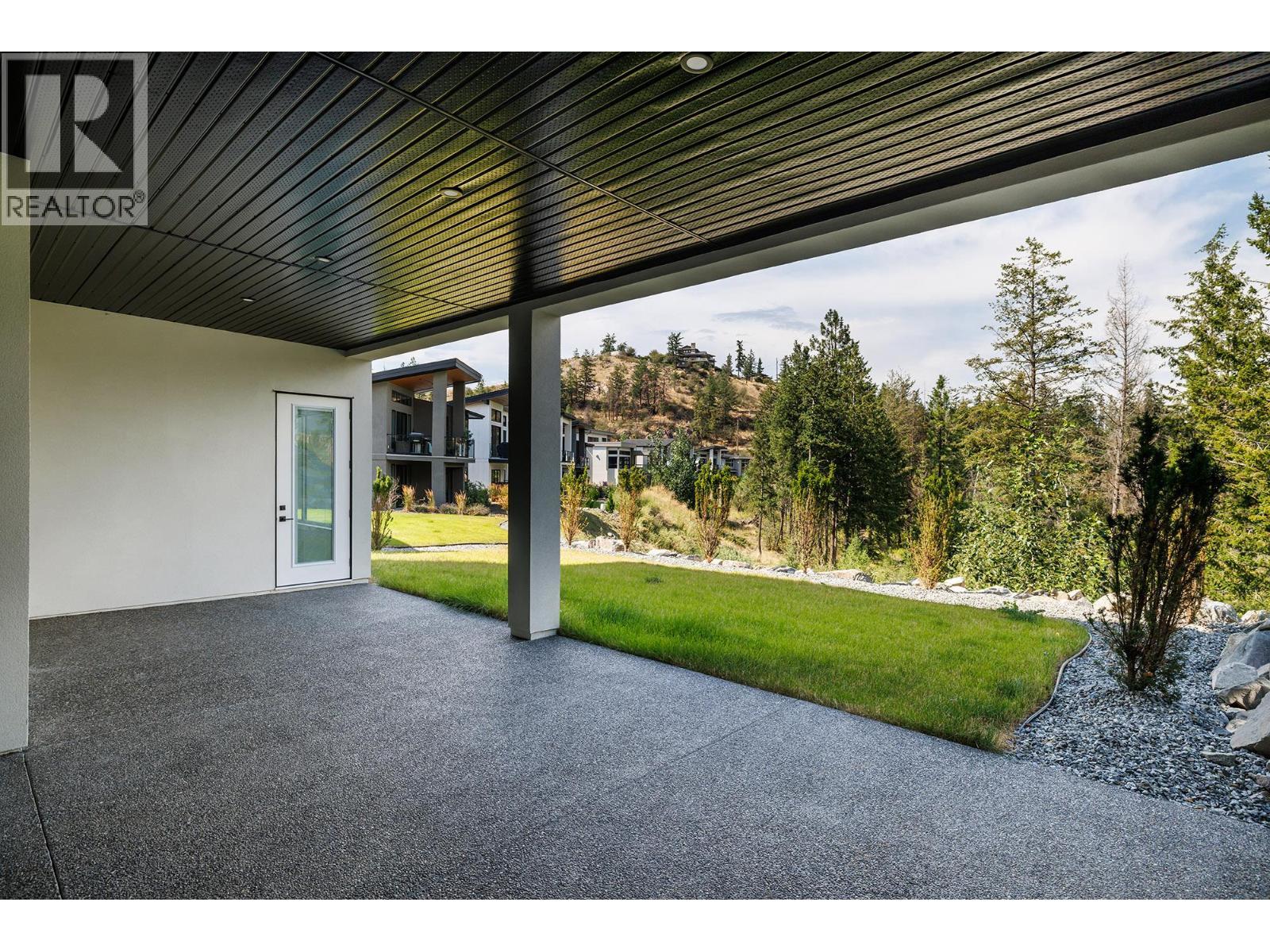 10274 Beacon Hill Drive. Lake Country, British Columbia