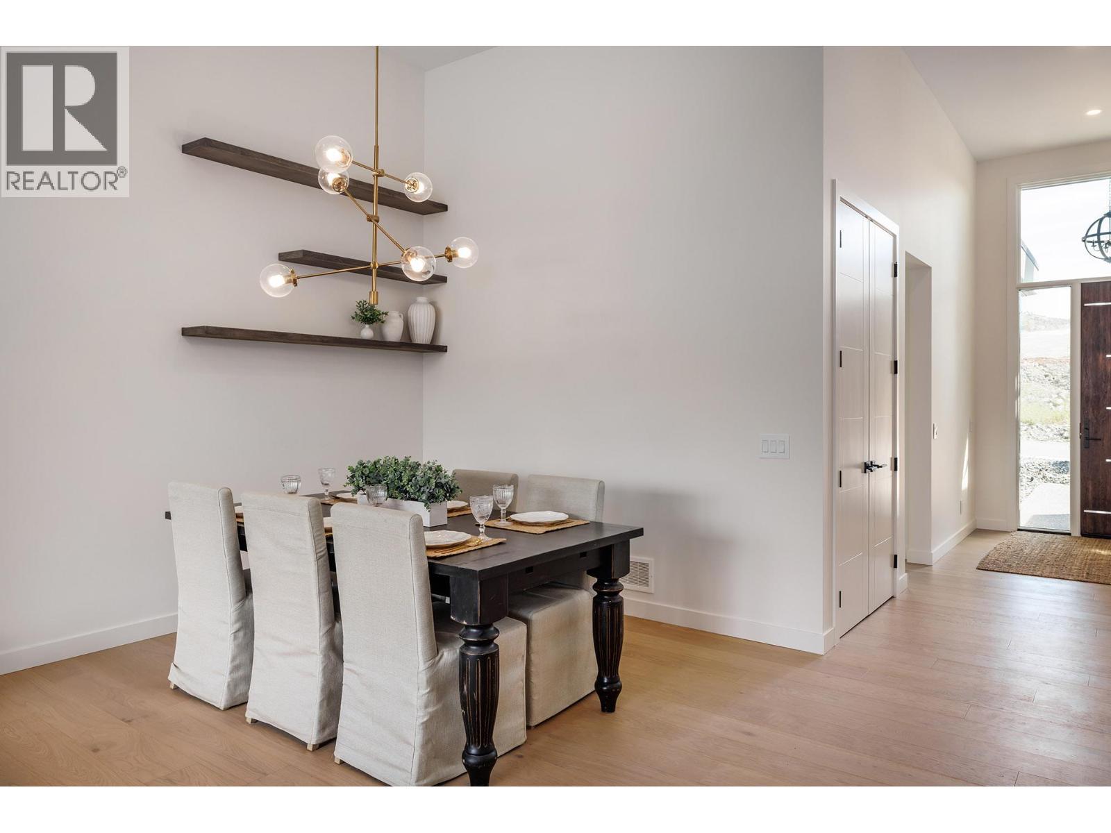 10274 Beacon Hill Drive. Lake Country, British Columbia