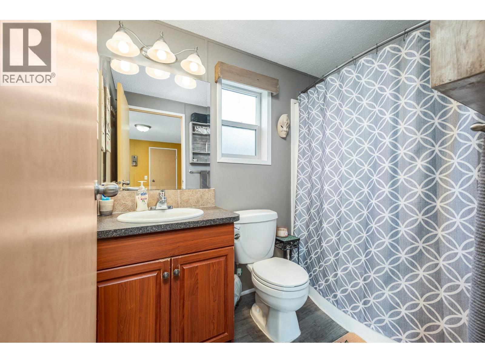 12560 Westside Road Unit# 10. Vernon, British Columbia