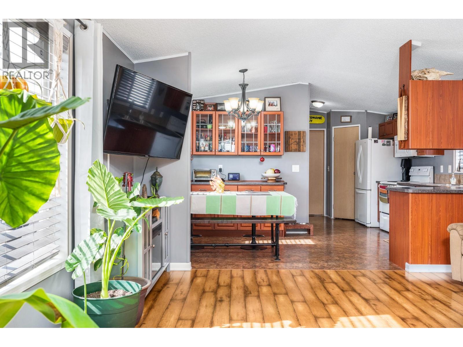 12560 Westside Road Unit# 10. Vernon, British Columbia