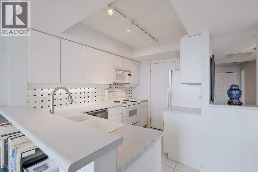 1160 Sunset Drive Unit# 1103. Kelowna, British Columbia