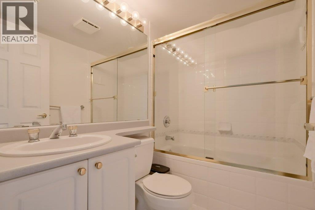 1160 Sunset Drive Unit# 1103. Kelowna, British Columbia