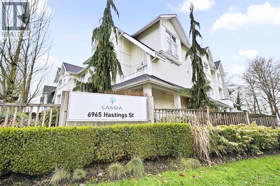 12 6965 Hastings Street, Burnaby