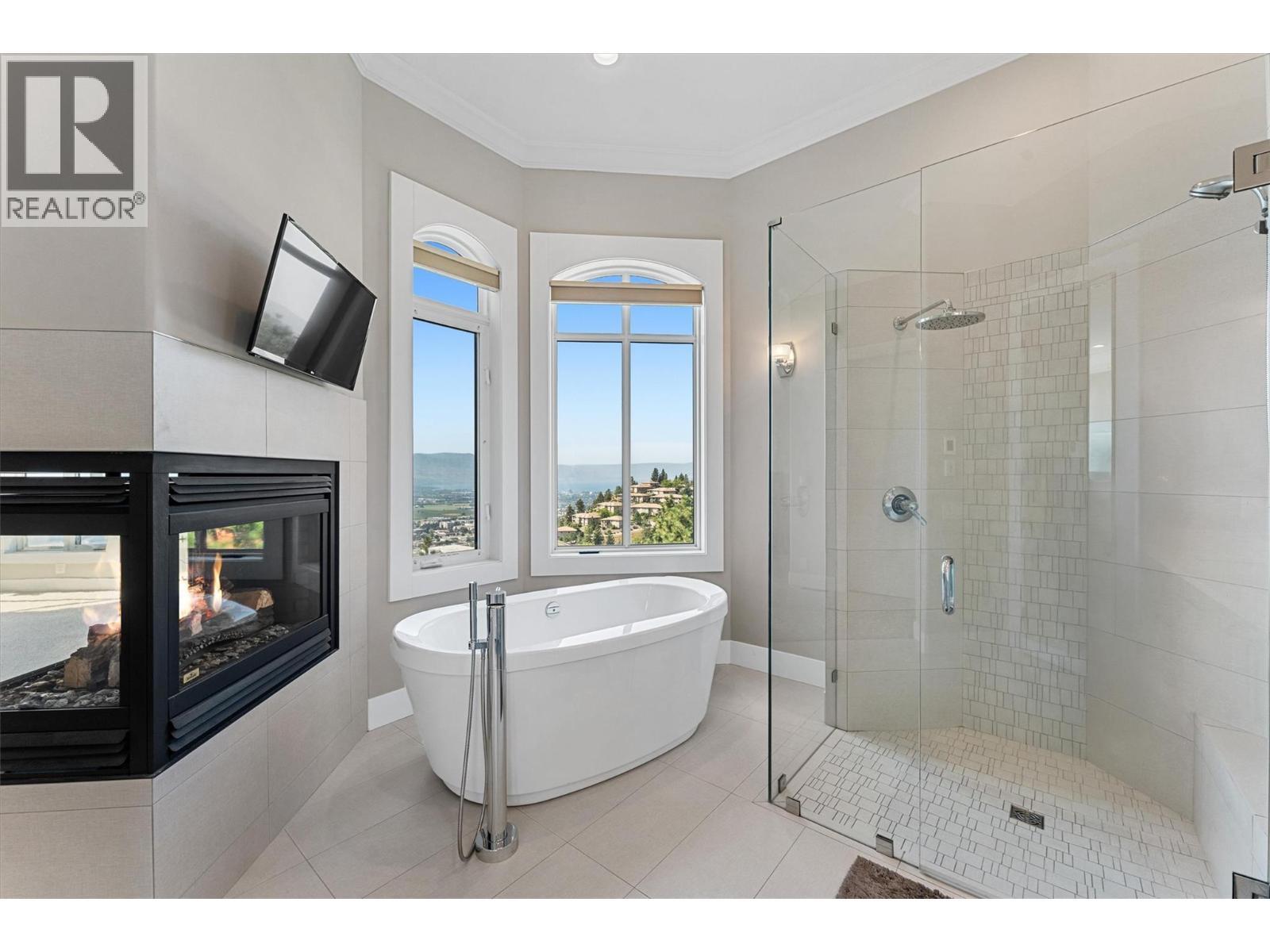 994 Skeena Drive. Kelowna, British Columbia