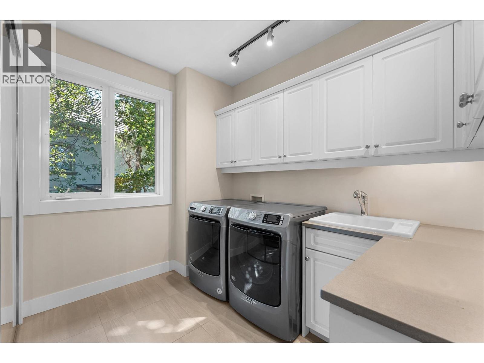 994 Skeena Drive. Kelowna, British Columbia