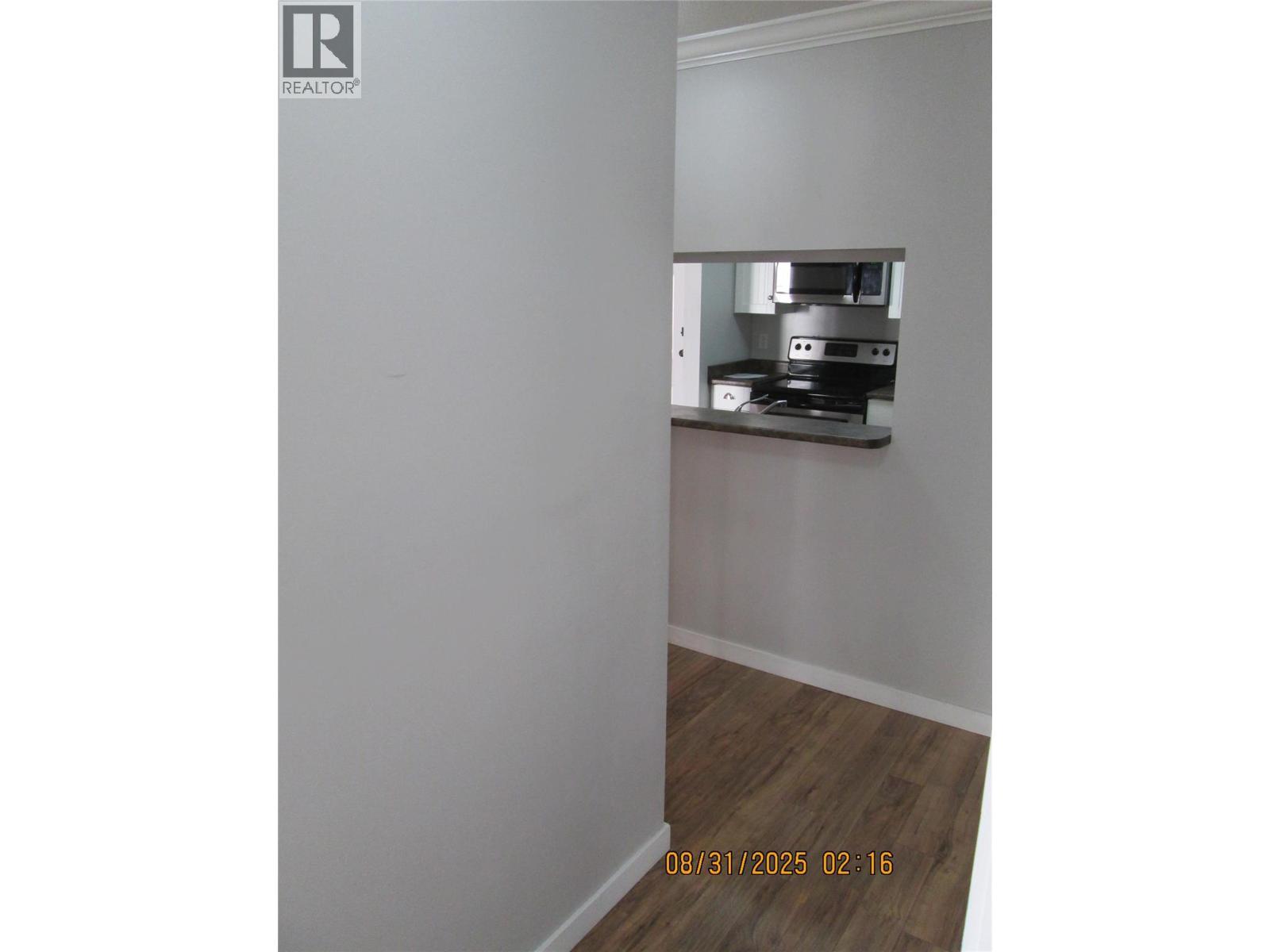 650 3 Street Sw Unit# 210. Salmon Arm, British Columbia