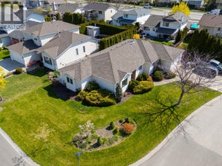 390 Mctavish Crescent. Kelowna, British Columbia