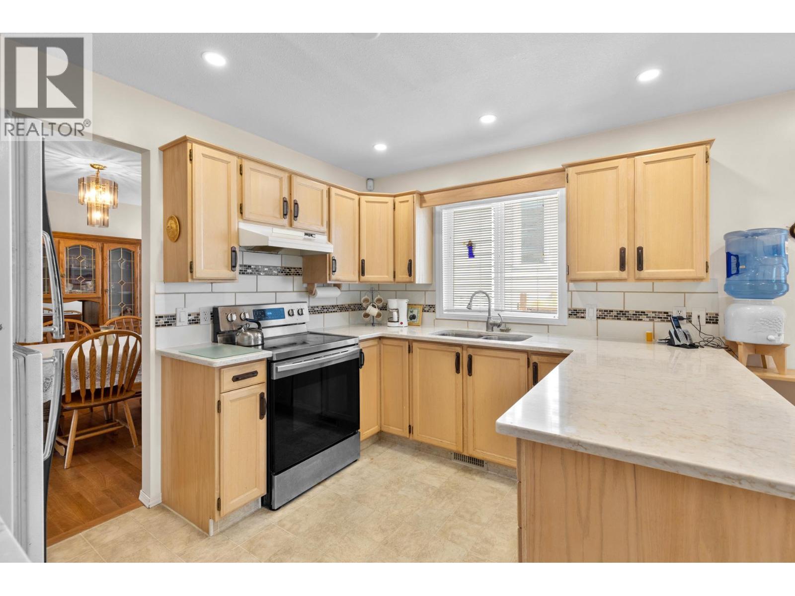 390 Mctavish Crescent. Kelowna, British Columbia