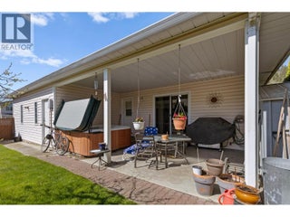 390 Mctavish Crescent. Kelowna, British Columbia