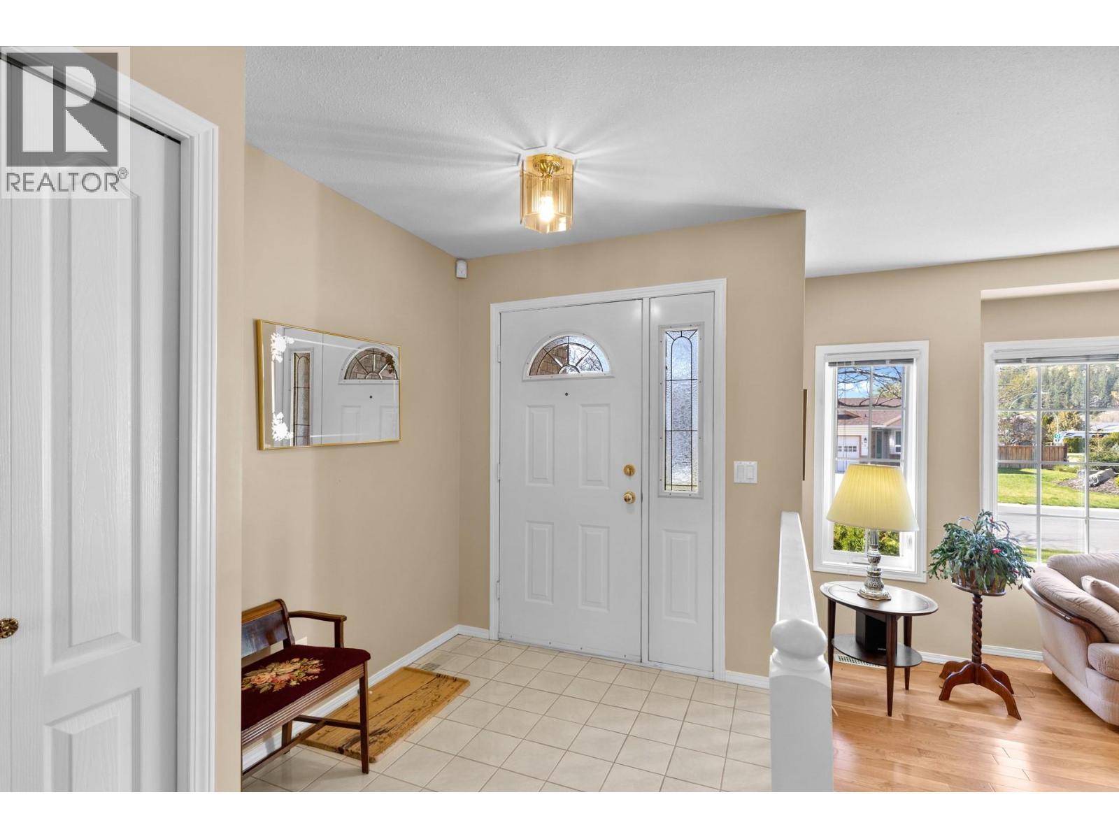 390 Mctavish Crescent. Kelowna, British Columbia