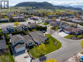 390 Mctavish Crescent. Kelowna, British Columbia