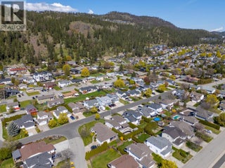 390 Mctavish Crescent. Kelowna, British Columbia