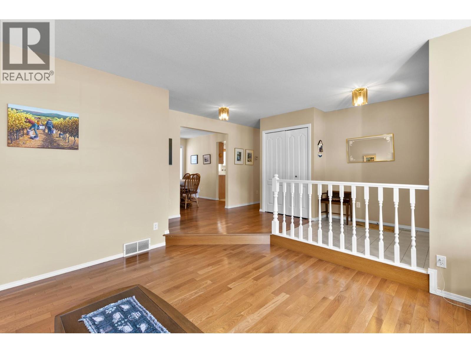 390 Mctavish Crescent. Kelowna, British Columbia